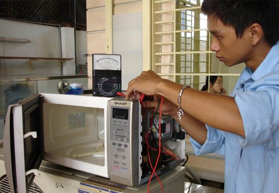 Địa chỉ bảo hành sửa chữa lò vi sóng Bosch TPHCM