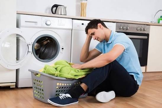 Sửa máy giặt Bosch phát tiếng kêu lớn khi vắt
